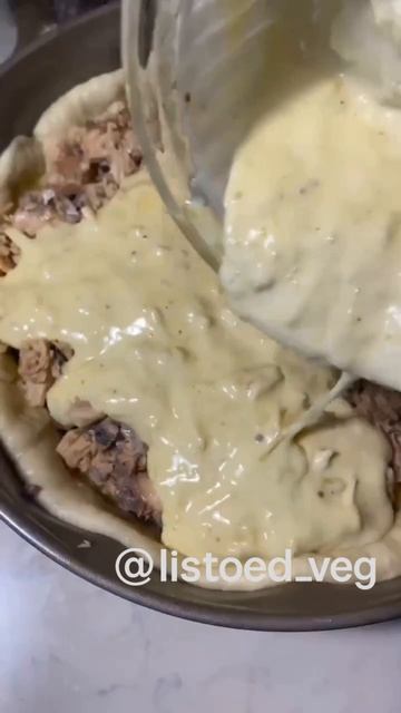 Пирог из консервов и картошки — вкус, как в деревне! 🥧