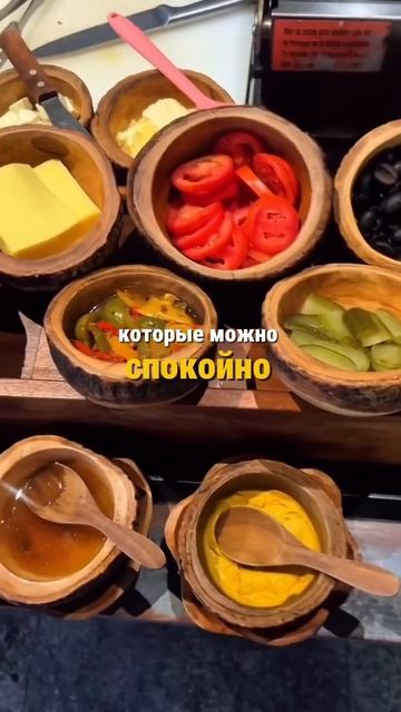 У меня в копилке более 250 обзоров на отели Пхукета 🤯 Пишите «ОТЕЛЬ» пришлю ссылку на эти обзоры смотреть онлайн