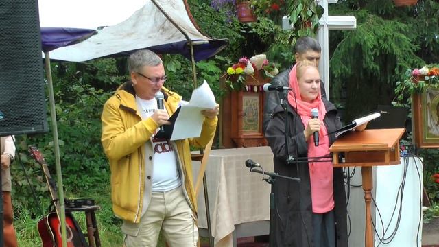 ВЛАД МАЛЕНКО
Чай наш крепко заварен.
Вечен звезд хоровод..
Пушкин, Толстой, Гагарин
двинули время вп смотреть онлайн