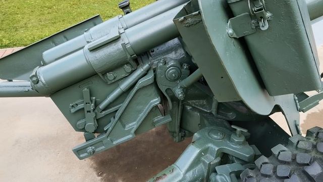 Дивизионная пушка Д-44-85, обр.1946г. смотреть онлайн