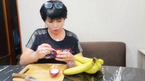 Все зимовать едут на юга, а я на Урал 😳 первый раз пробую маракуйю🫣