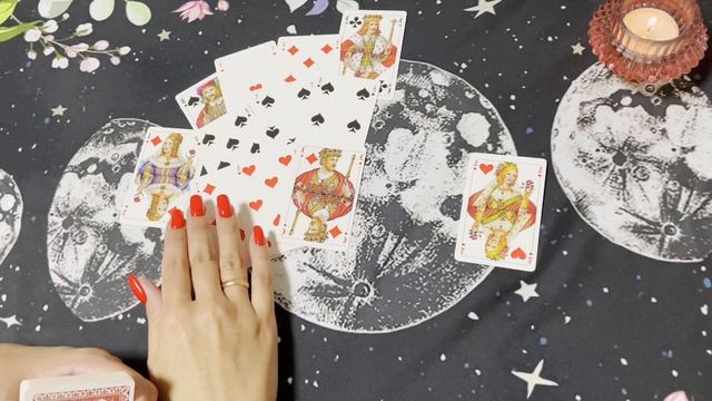 Любовный треугольник. Мужчина и две женщины. Гадание на игральных картах смотреть онлайн