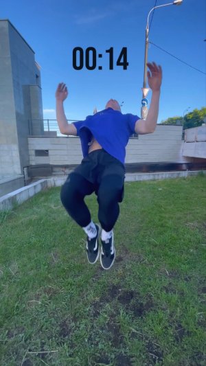 Прыгаю Заднее Сальто 😁