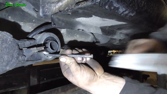 Замена сайлентблоков задней балки Opel Astra H 1,6