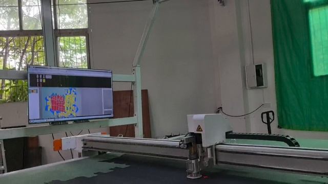 Планшетно-режущий плоттер для резки кожи смотреть онлайн