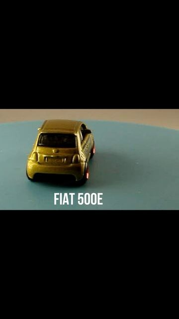 FIAT 500E смотреть онлайн