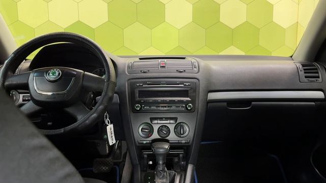 Skoda Octavia II (A5) Рестайлинг, 2010 смотреть онлайн