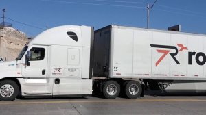 Крутые Траки В Аризоне на Федеральной Трассе