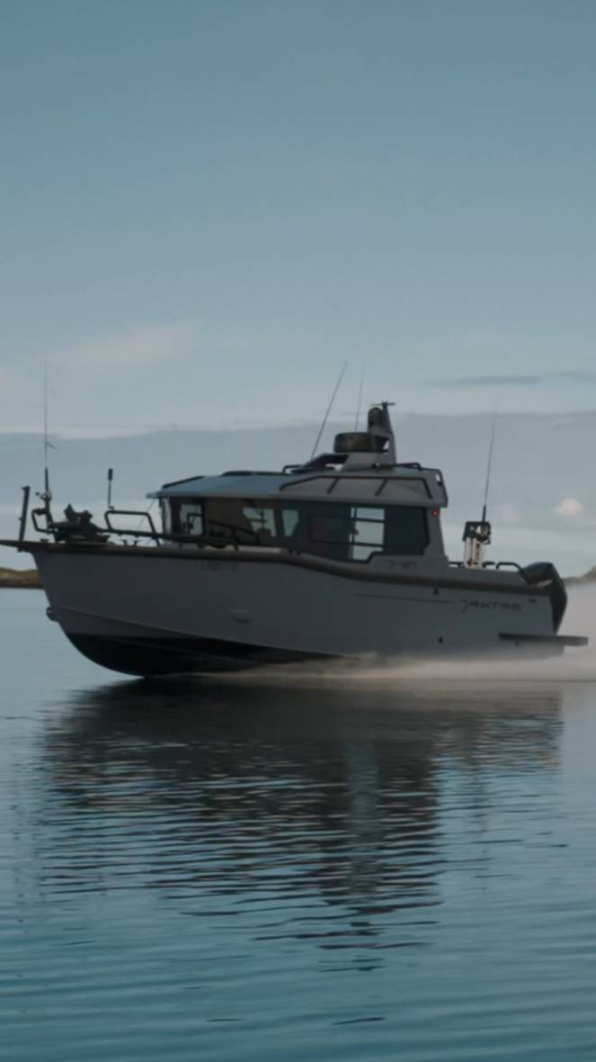 Да хоть цунами! Мы на Jaktar J-27! Обзор из Норвегии уже на канале! смотреть онлайн