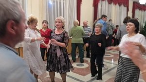 В белом платье с пояском... 04.11.25...