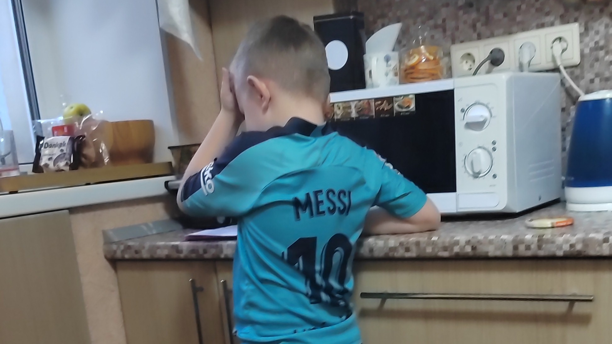 Прогулка по набережной смотреть онлайн