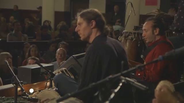 Krishna das - Om Namah Shivaya (Live) смотреть онлайн
