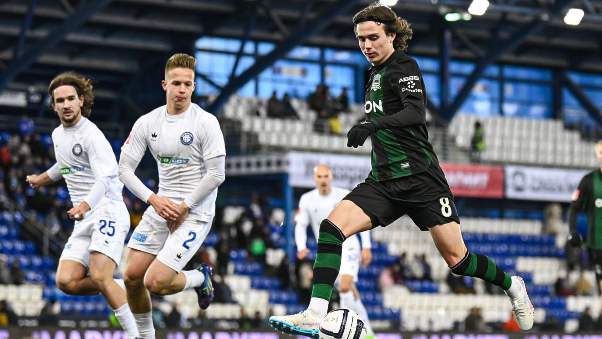 Видеообзор первого матча 1/4 финала FONBET Кубка России 2025/26 «Оренбург» – «Краснодар» смотреть онлайн