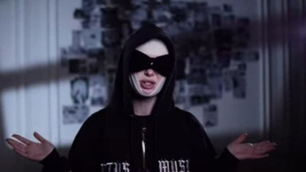 Даша DOSHIK теперь Даша deSHIK ?Перезалив из ВК Видео.