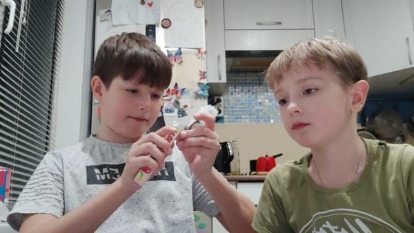 распаковка вкусняшек