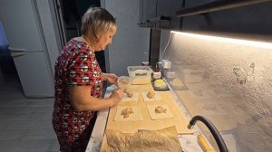 Едем к врачу. Не знаю, на что думать.