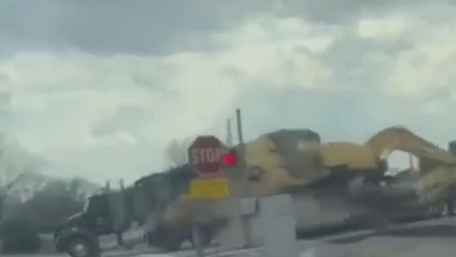 КОМЕДИЯ РОК Жизнь летит под откос!(( смотреть онлайн