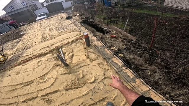 ВЯЗКА ОБЪЁМНЫХ АРМАТУРНЫХ КАРКАСОВ, УПЛОТНЕНИЕ ПОДСЫПКИ, ВЯЗКА АКМАТУРНОЙ СЕТИ ДЛЯ ПЛИТЫ ФУНДАМЕНТА.