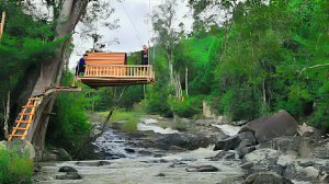 Парящий в воздухе домик. Строю укрытие над бушующим водопадом. Бушкрафт