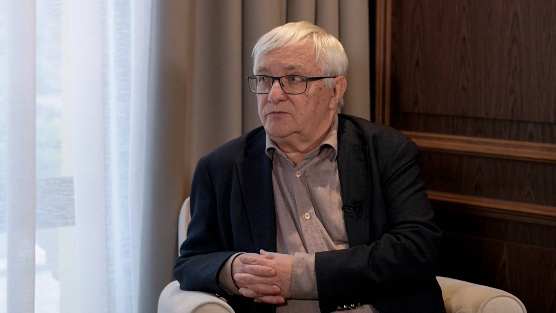 ГТРК СЛАВИЯ ИНТЕРВЬЮ 07.11.25 Борис Любимов, заслуженный деятель искусств смотреть онлайн