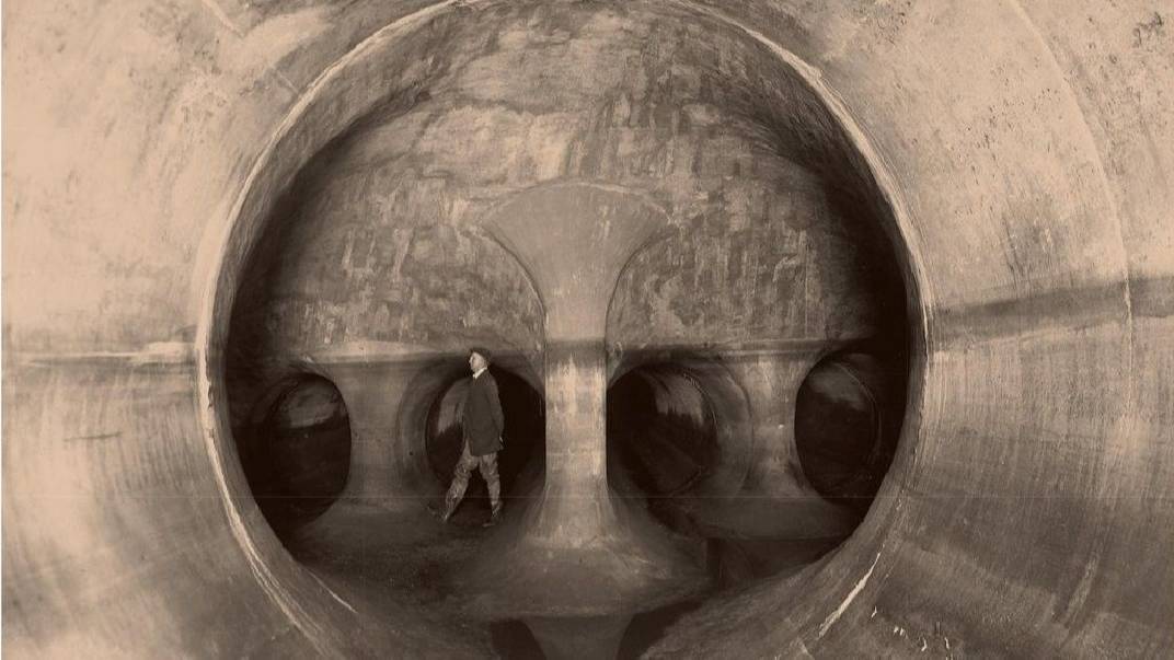 Загадочный тоннель появился в горе в Сибири смотреть онлайн