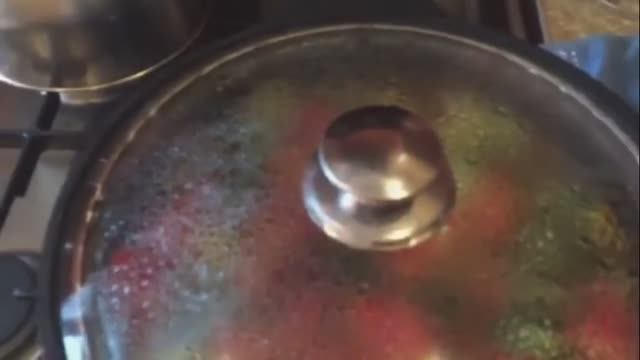 Баранина под картошкой. Изумительно вкусно и просто смотреть онлайн