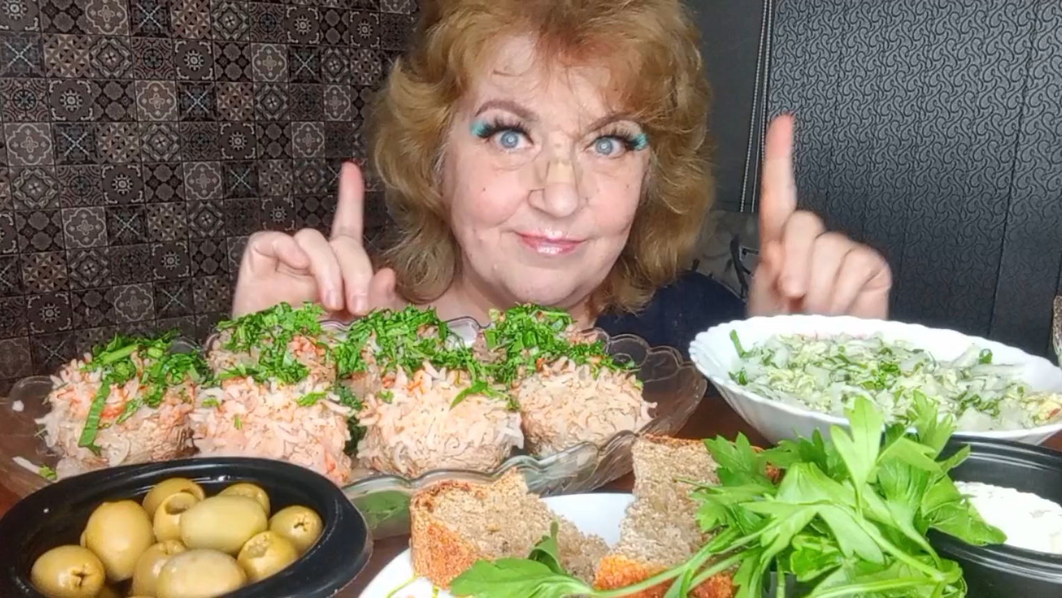 МУКБАНГ"ЁЖИКИ ЗАКАЗЫВАЛИ"? МУКБАНГ/ЕДАНАКАМЕРУ/ смотреть онлайн