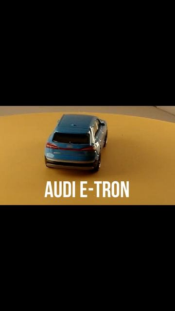 AUDI E-TRON смотреть онлайн