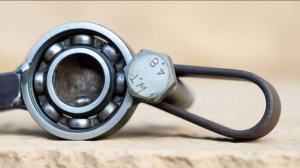 САМОДЕЛЬНЫЙ СТАНОК ДЛЯ ГИБКИ МЕТАЛЛА ИЗ ПОДРУЧНЫХ ВЕЩЕЙ!