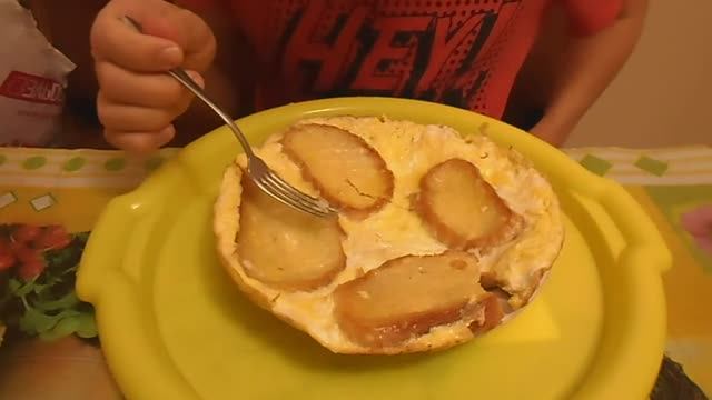 ОБЖОР ВКУСНЫЕ ГРЕНКИ ИЗ БАТОНА С ЯЙЦОМ СВЕТЛАЯ ПАМЯТЬ МИХАИЛУ ЗАДОРНОВУ смотреть онлайн