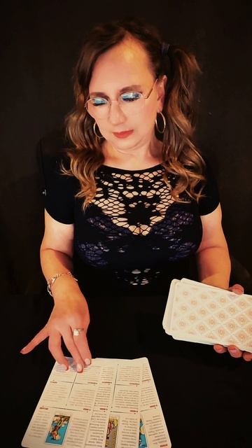 Будет ли романтика в ваших отношениях? #таро #ранти #эзотерика #таролог #магия