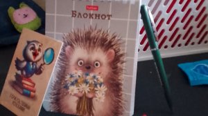 Как нарисовать Пушина с яичком в лапках