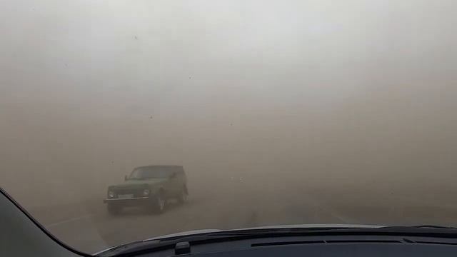 Пылевая буря в Красноярском крае. Sandstorm In Russia. Hurricane.