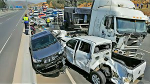 Эпические автокатастрофы, снятые на камеру. Смотрите, как идиоты получают по заслугам