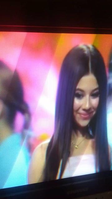 выступление миланы про бабочек