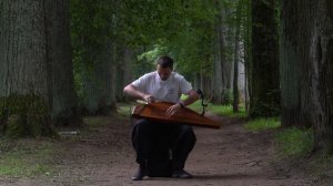 Гусли - Song From Secret Garden. Звучит завораживающе.