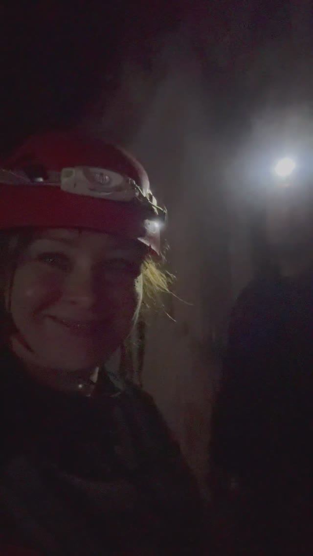 Церьянская пещера. Сербия #Shot #пещеры #яма #пропасть #поход #туризм смотреть онлайн