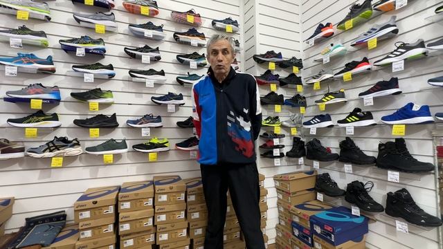 Кроссовки для бега. Почему именно беговые модели Какая между ними разница! смотреть онлайн