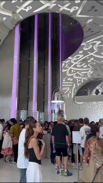 Багда кот в Музее Будущего в Дубае