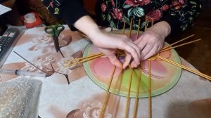 Овальное донышко из бумажной лозы , БОЛТАЛКА