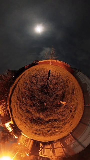 Земля и Луна TinyPlanet effect insta360 x2 ночь смотреть онлайн