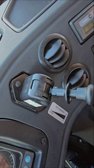 Ретардер - обязательная деталь на современном карьерном самосвале #liugong #shorts