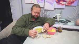 ВЫГОВОРИЛСЯ после ужина НАВЕРНО СТАЛО ЛЕГЧЕ