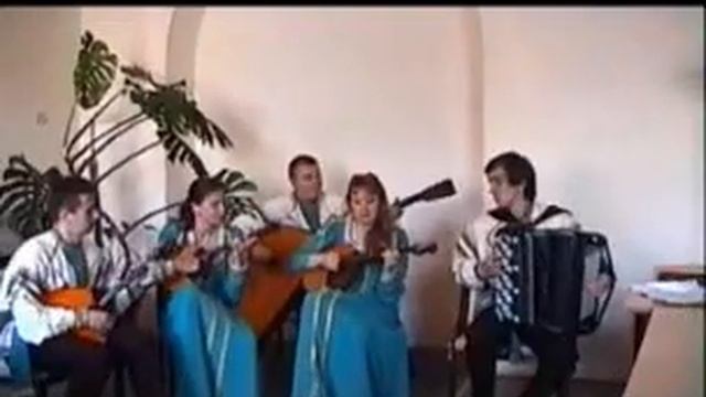 V. Andreev - D. Kalinin. Russian folk song "A moon is shinin смотреть онлайн