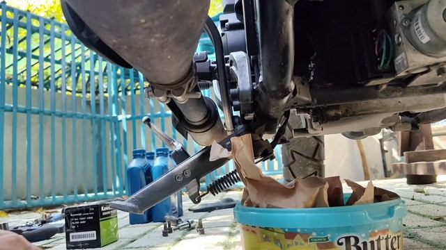 Замена масла 
Cj 700 Adept Solo