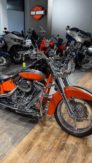 2010 HD CVO Convertible Inferno Orange