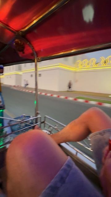 Тут- тук ужас как страшно 😧 смотреть онлайн