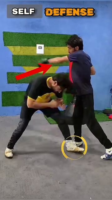 Elbow Self Defense #streetdefence #mma #muaythai QxMtFrYFHak 608x1080