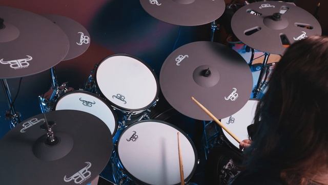 Барабанная установка BullBlast MK - 1000 - как настоящая, но электронная смотреть онлайн