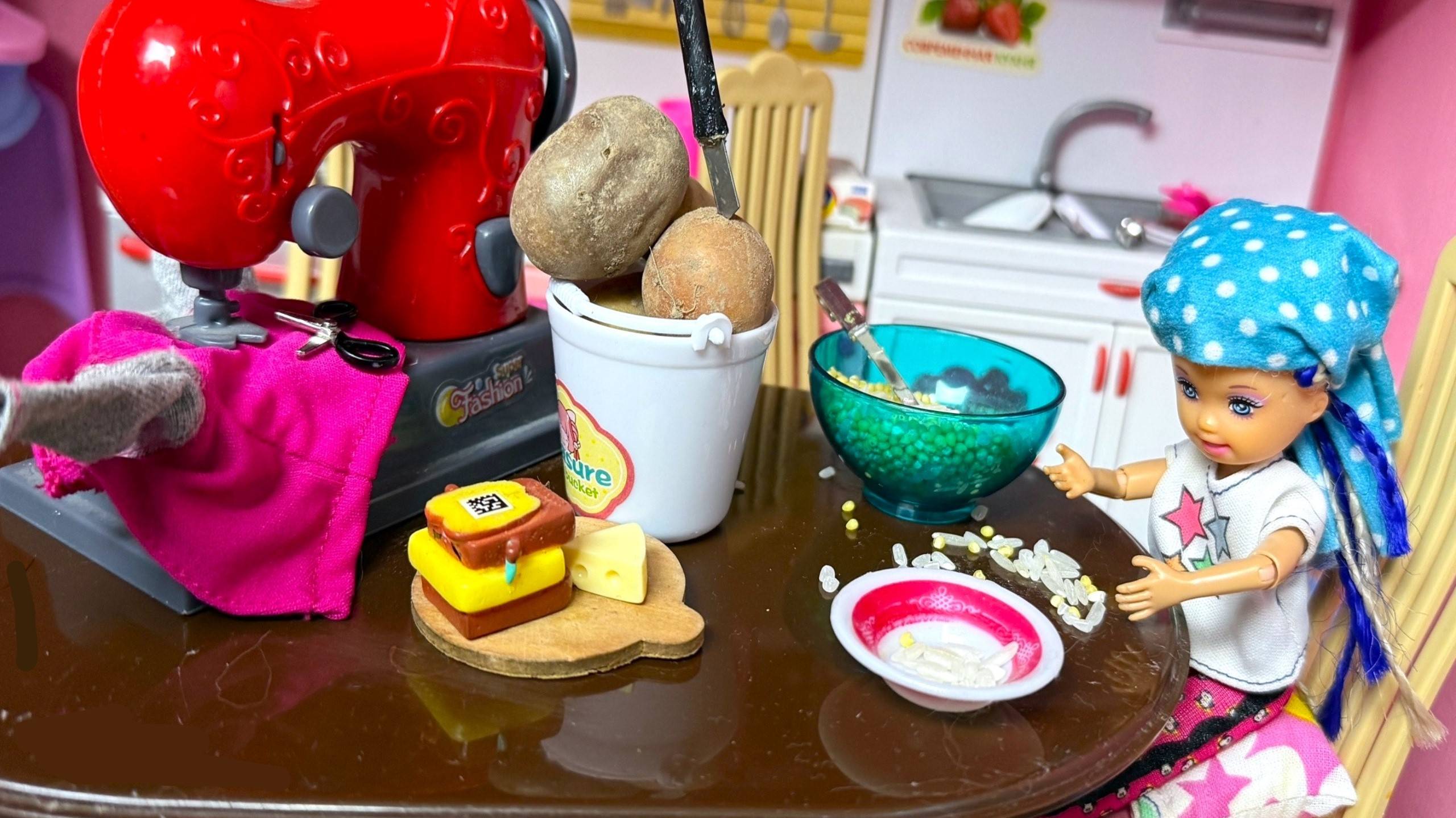 ЗОЛУШКА НАСТОЯЩАЯ?! 😲😄 Катя и Макс веселая семейка! Куклы Барби истории ДАРИНЕЛКАТВ